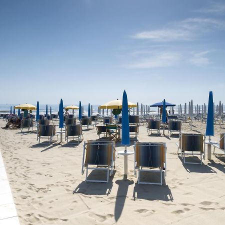 Park Hotel Pineta Червія Екстер'єр фото